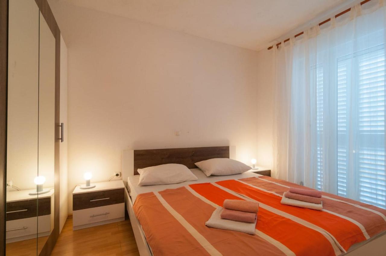 Apartment Stipic Omiš Exterior foto