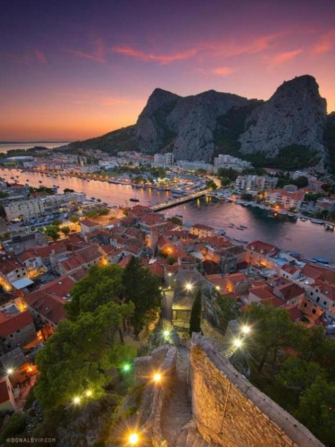 Apartment Stipic Omiš Exterior foto